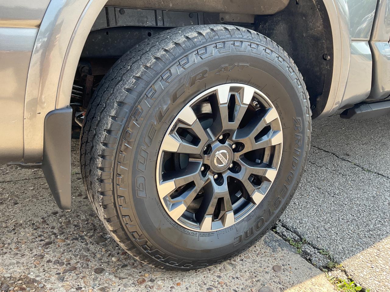 Nissan Titan PRO-4X Crew Cab 4WD 2019