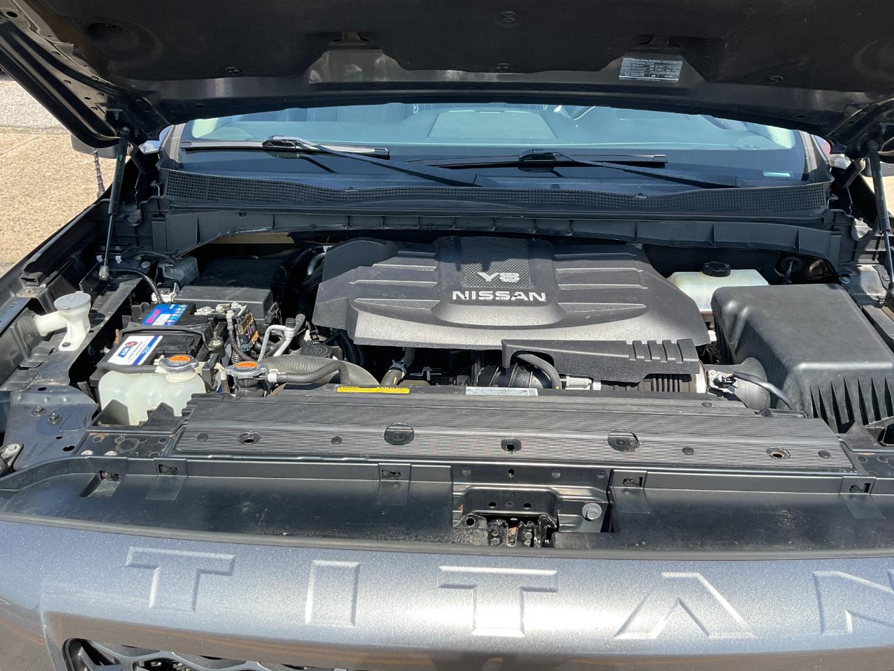 Nissan Titan PRO-4X Crew Cab 4WD 2019