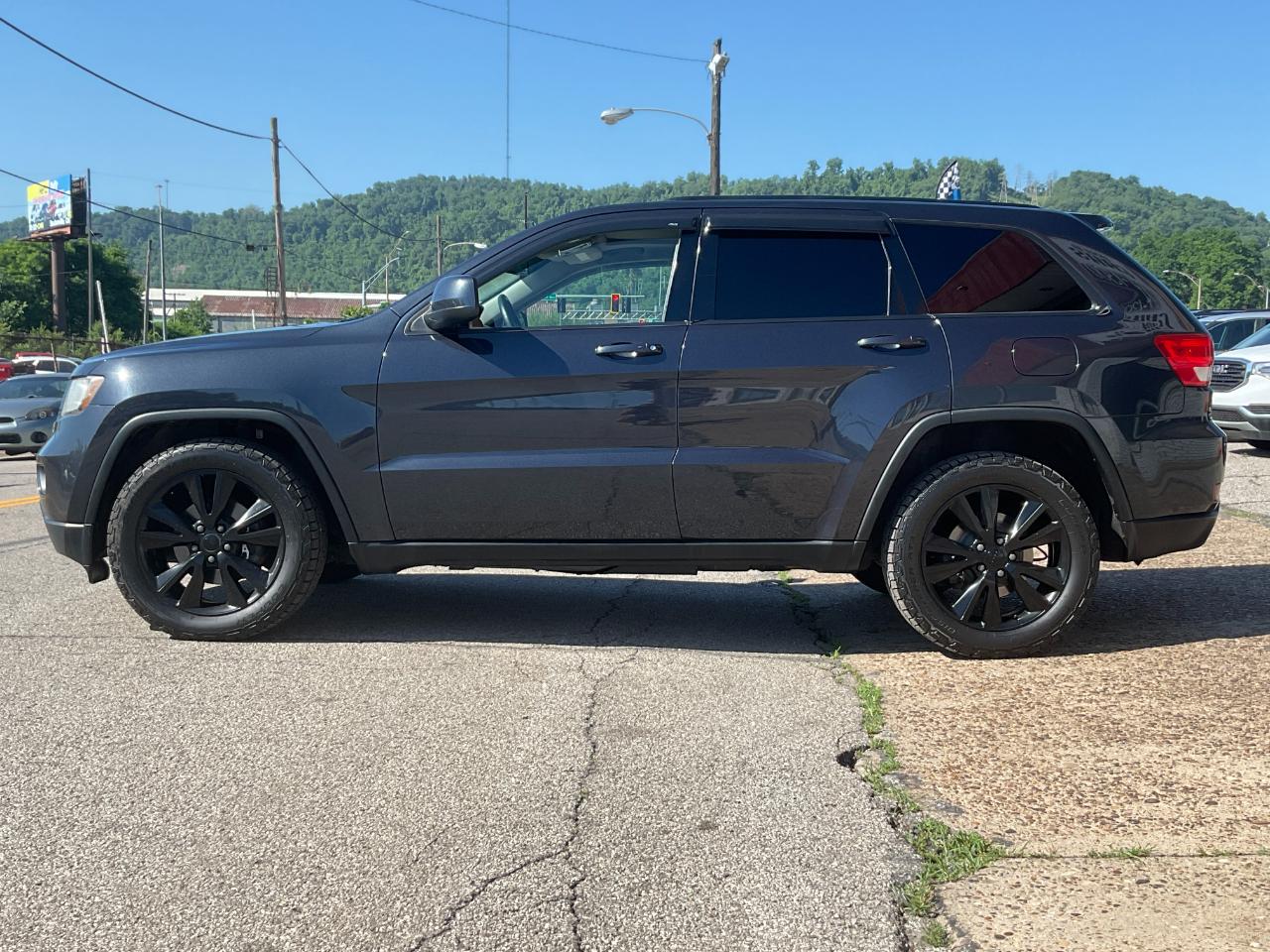 Jeep Grand Cherokee Laredo 4WD 2012