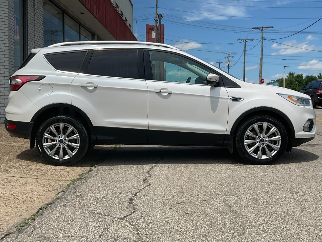 Ford Escape Titanium 4WD 2017