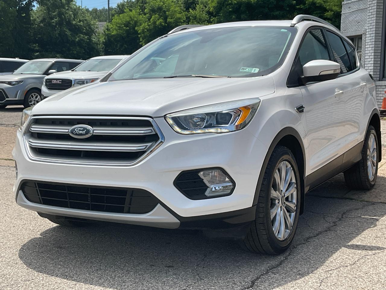 Ford Escape Titanium 4WD 2017