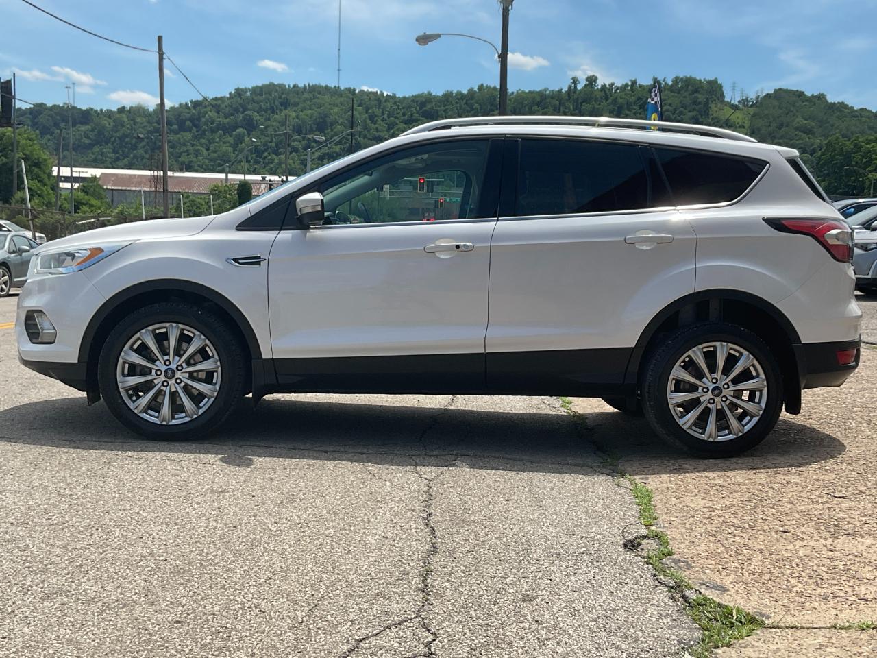 Ford Escape Titanium 4WD 2017