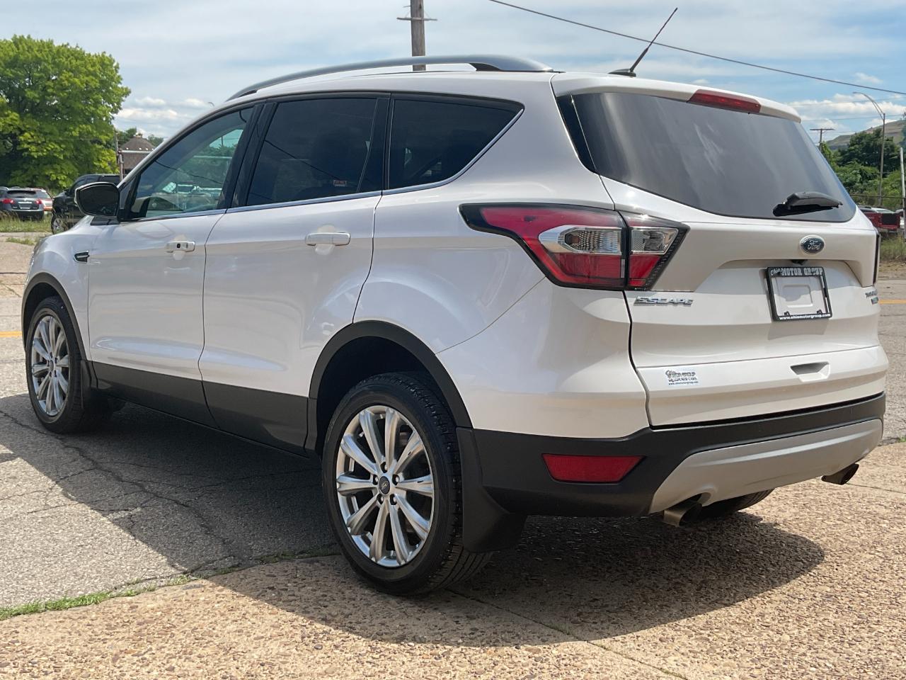 Ford Escape Titanium 4WD 2017