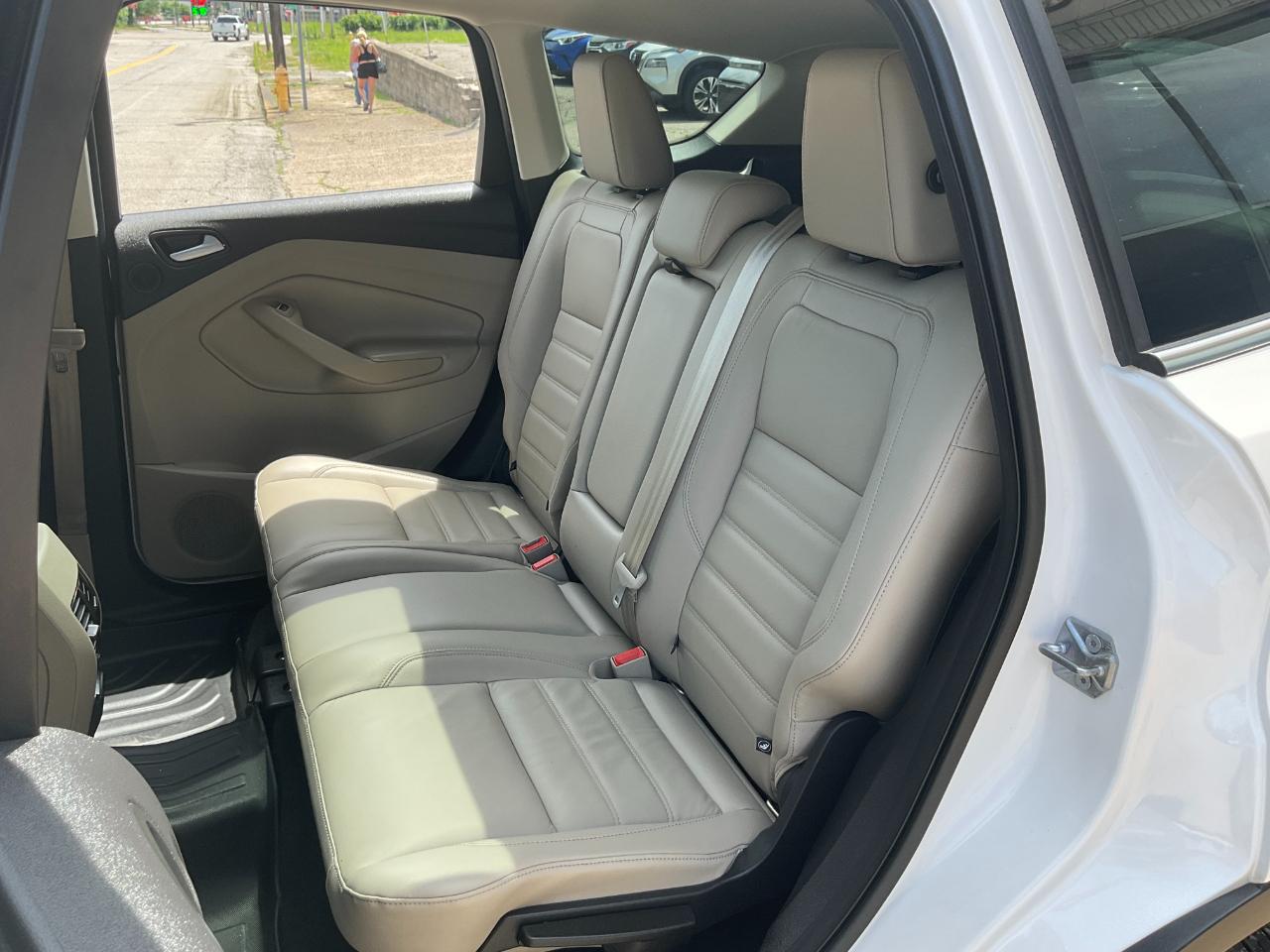 Ford Escape Titanium 4WD 2017