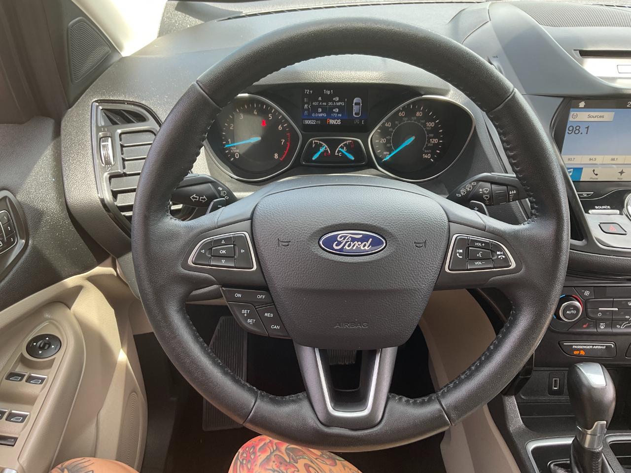 Ford Escape Titanium 4WD 2017