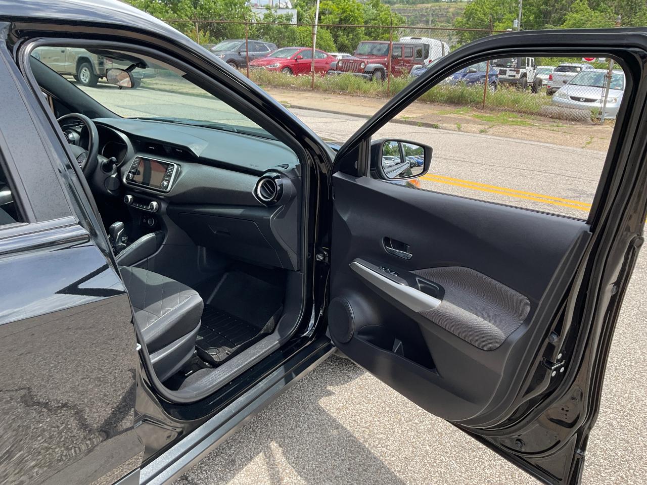 Nissan Kicks SV 2020