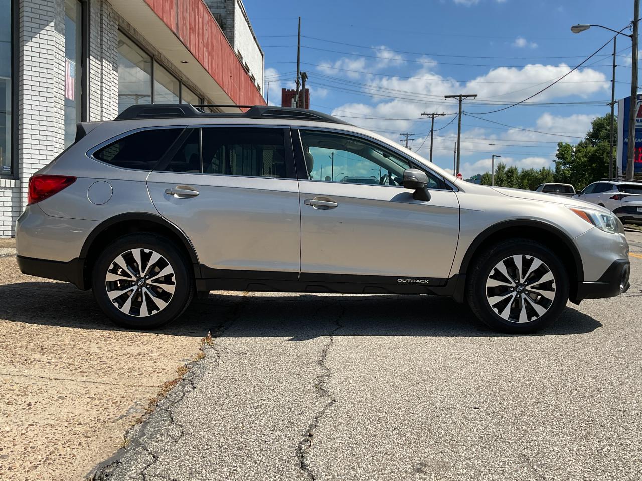 Subaru Outback 2.5i Limited 2016