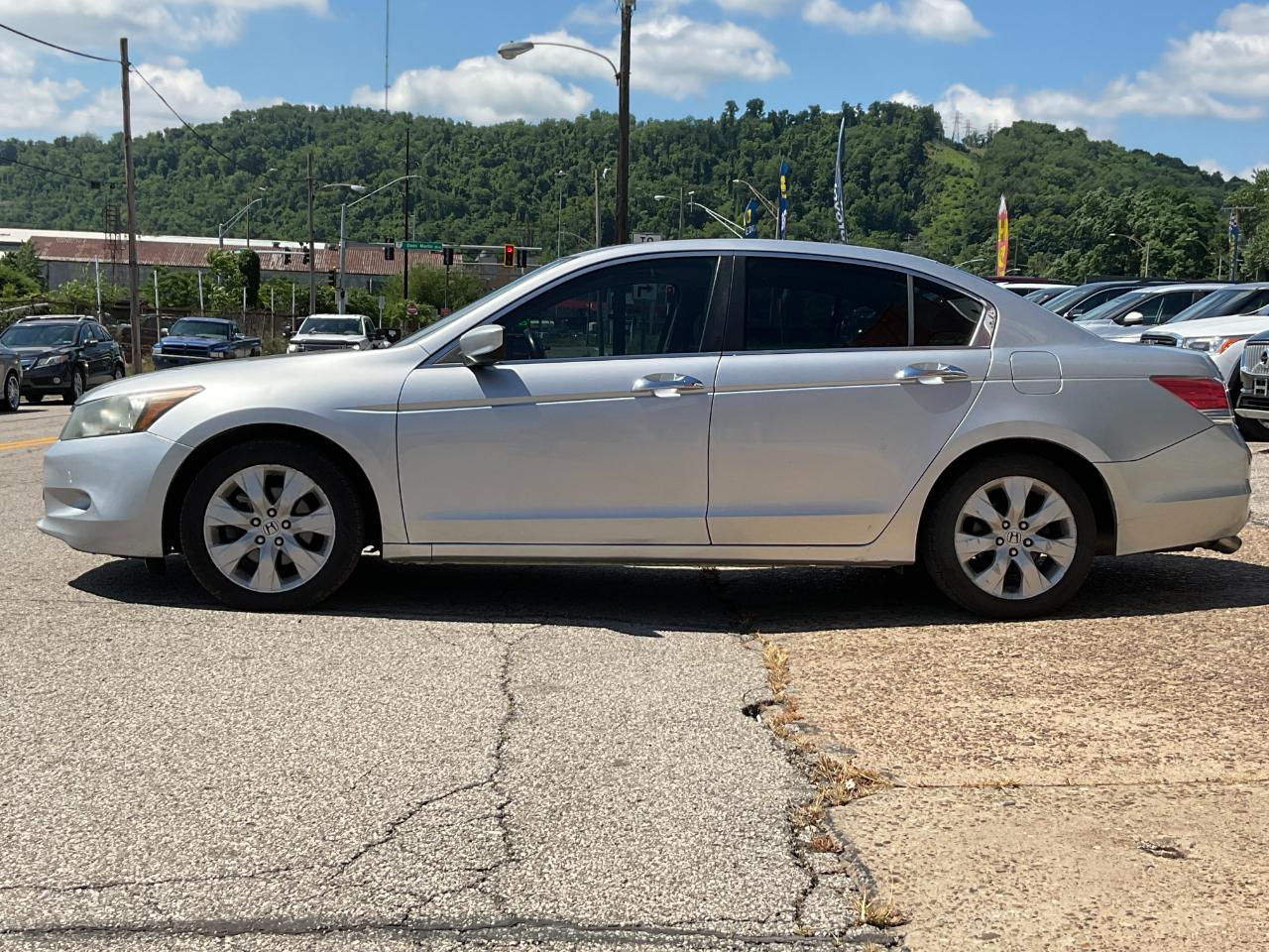 Honda Accord EX-L V-6 Sedan AT 2010