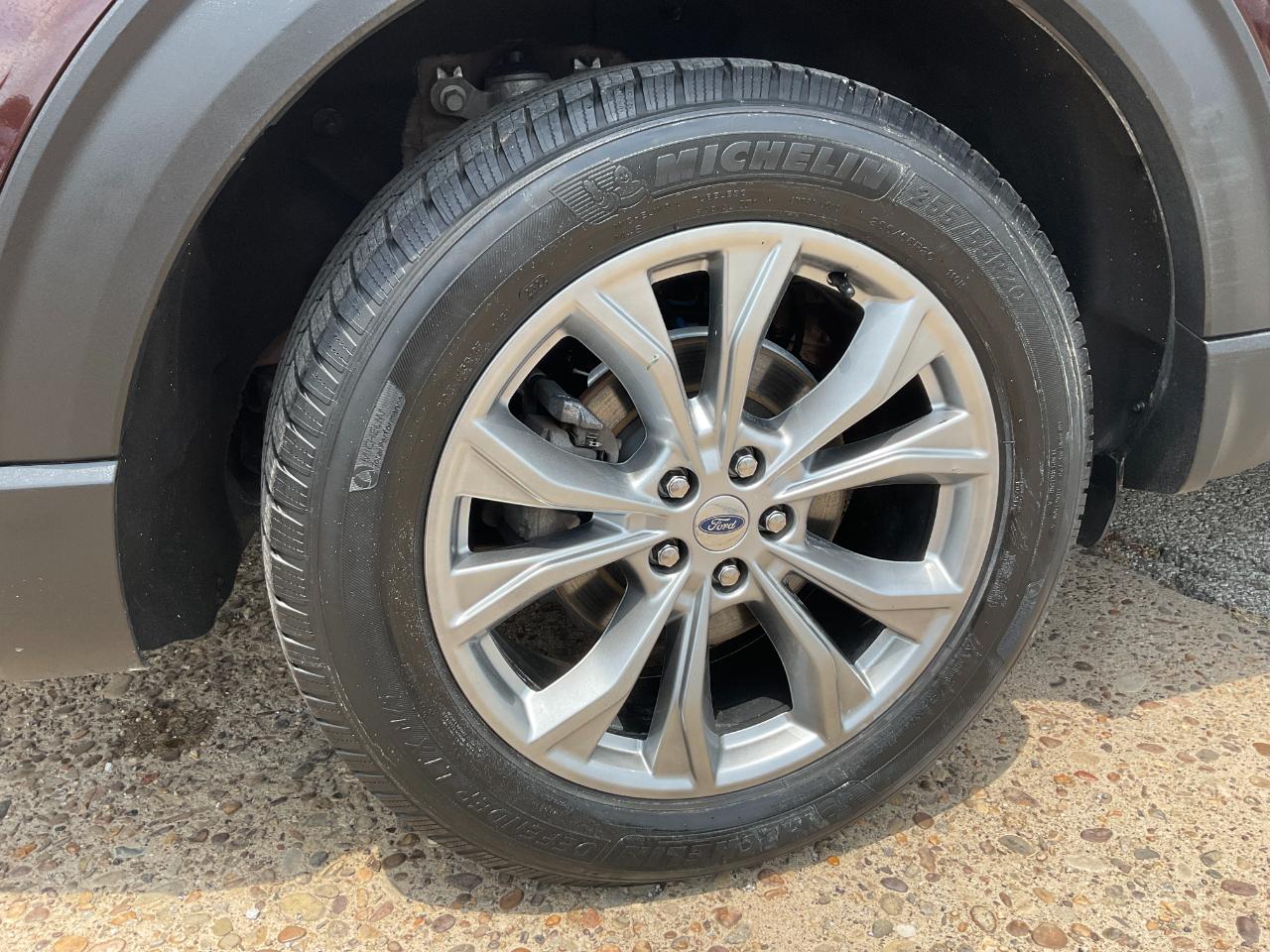 Ford Explorer XLT AWD 2020