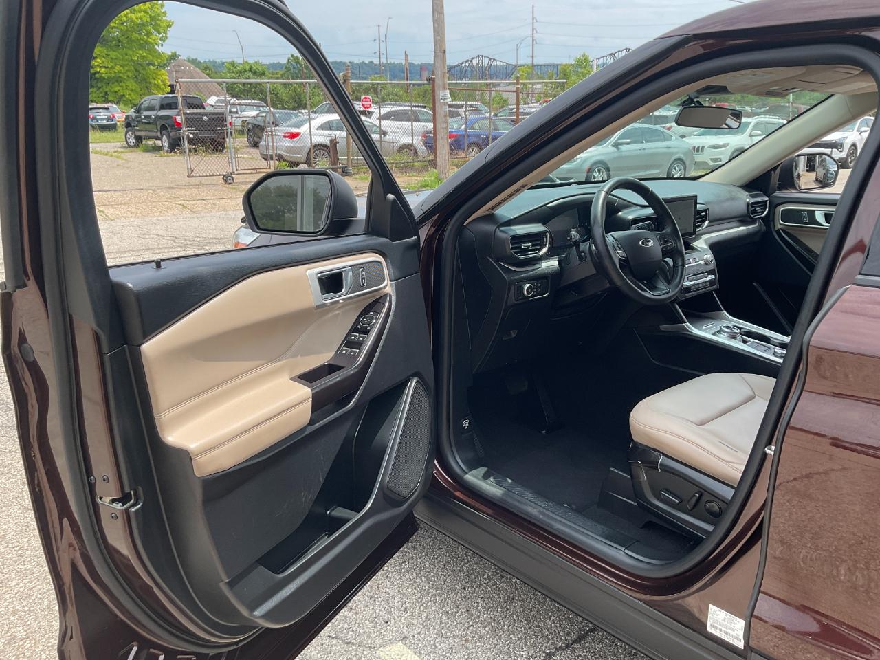 Ford Explorer XLT AWD 2020
