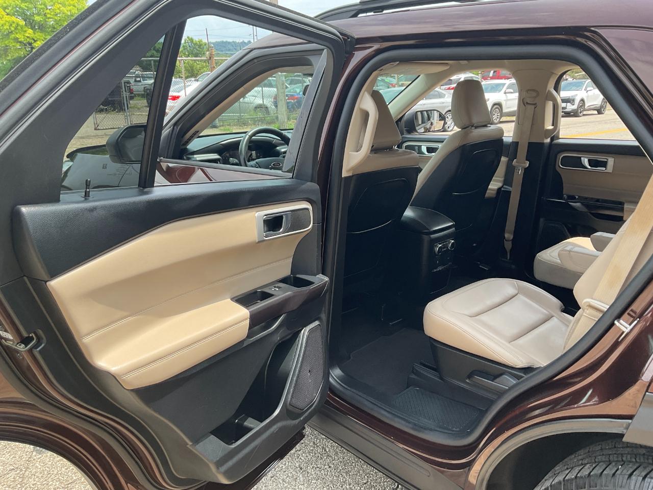 Ford Explorer XLT AWD 2020