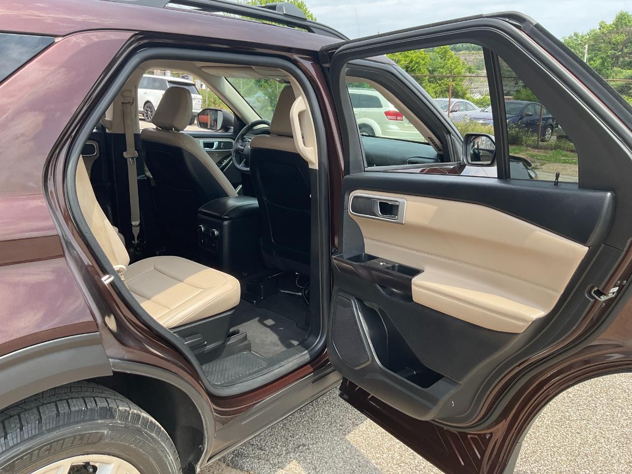 Ford Explorer XLT AWD 2020