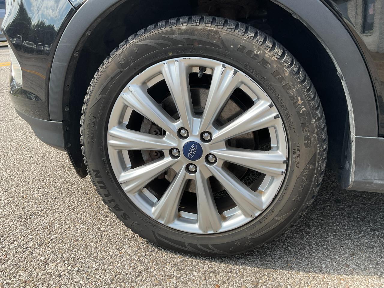 Ford Escape Titanium 4WD 2017