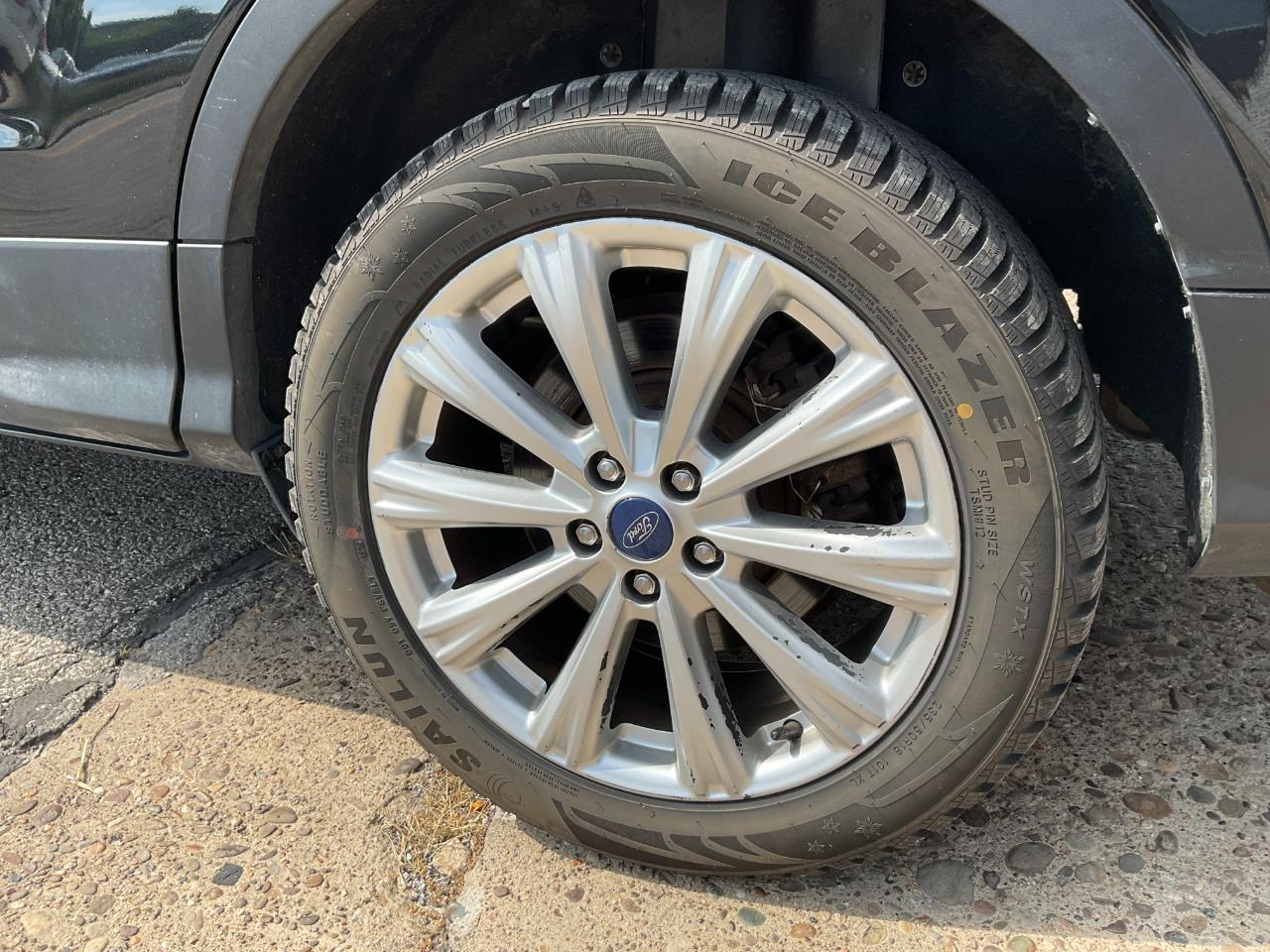 Ford Escape Titanium 4WD 2017