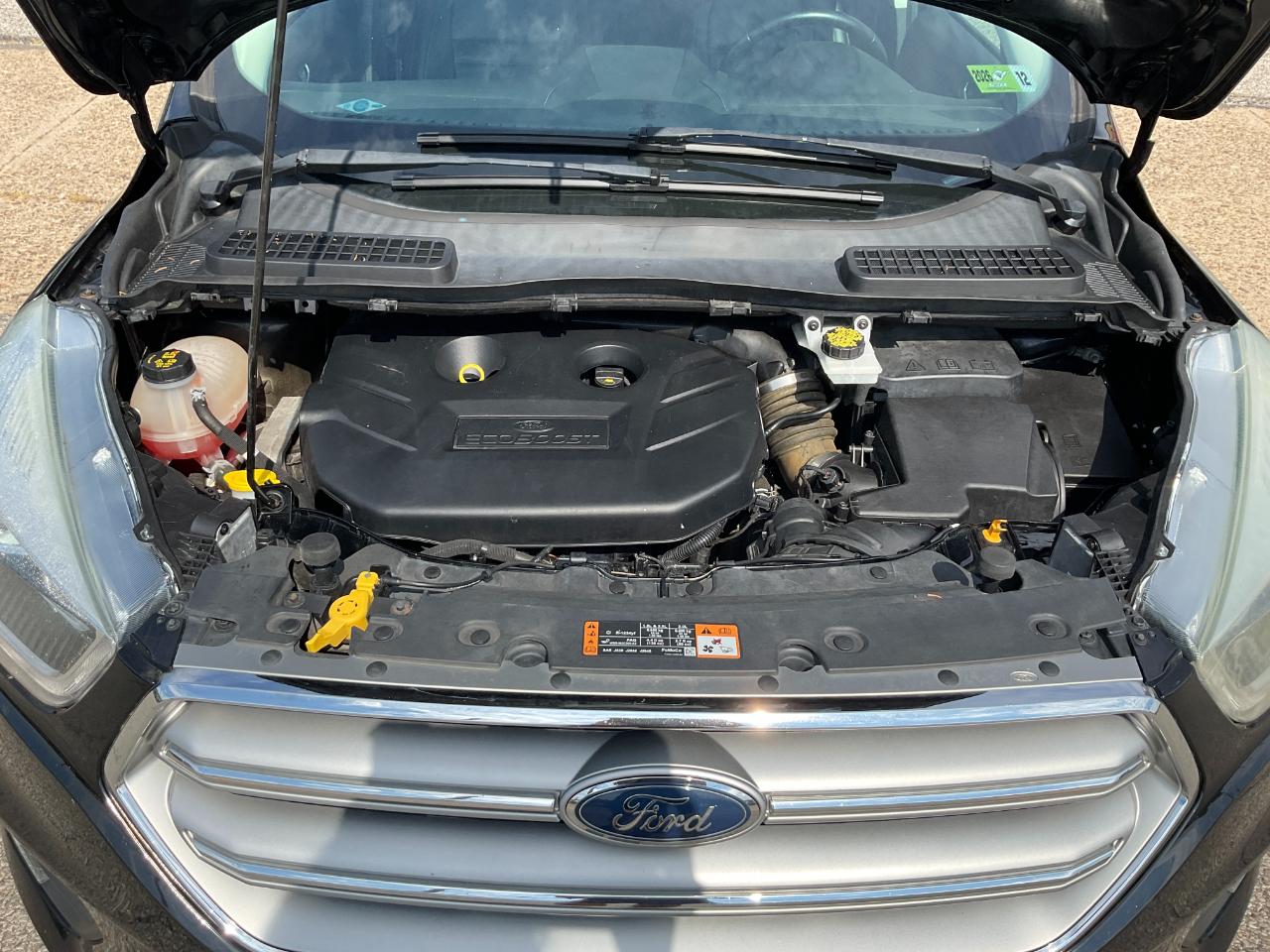 Ford Escape Titanium 4WD 2017