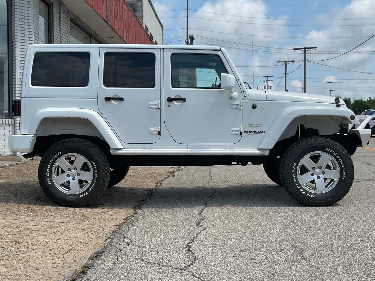 Jeep Wrangler Unlimited Sahara 4WD 2015