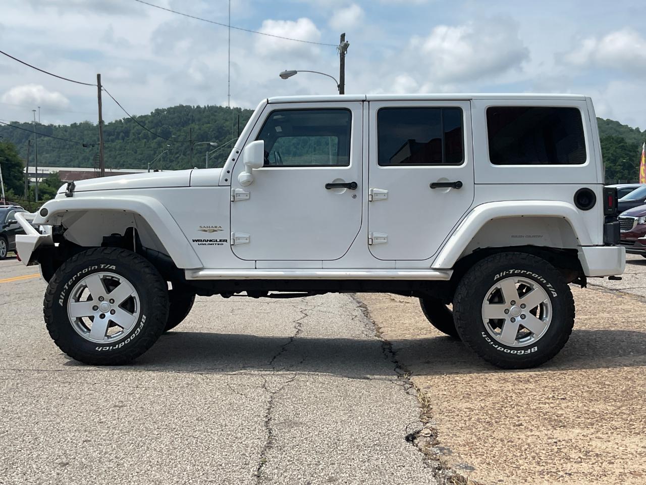 Jeep Wrangler Unlimited Sahara 4WD 2015
