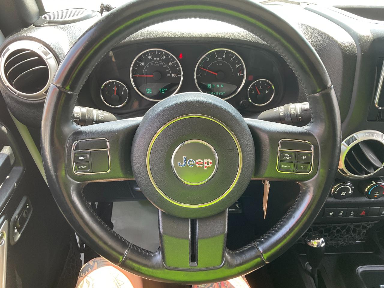 Jeep Wrangler Unlimited Sahara 4WD 2015