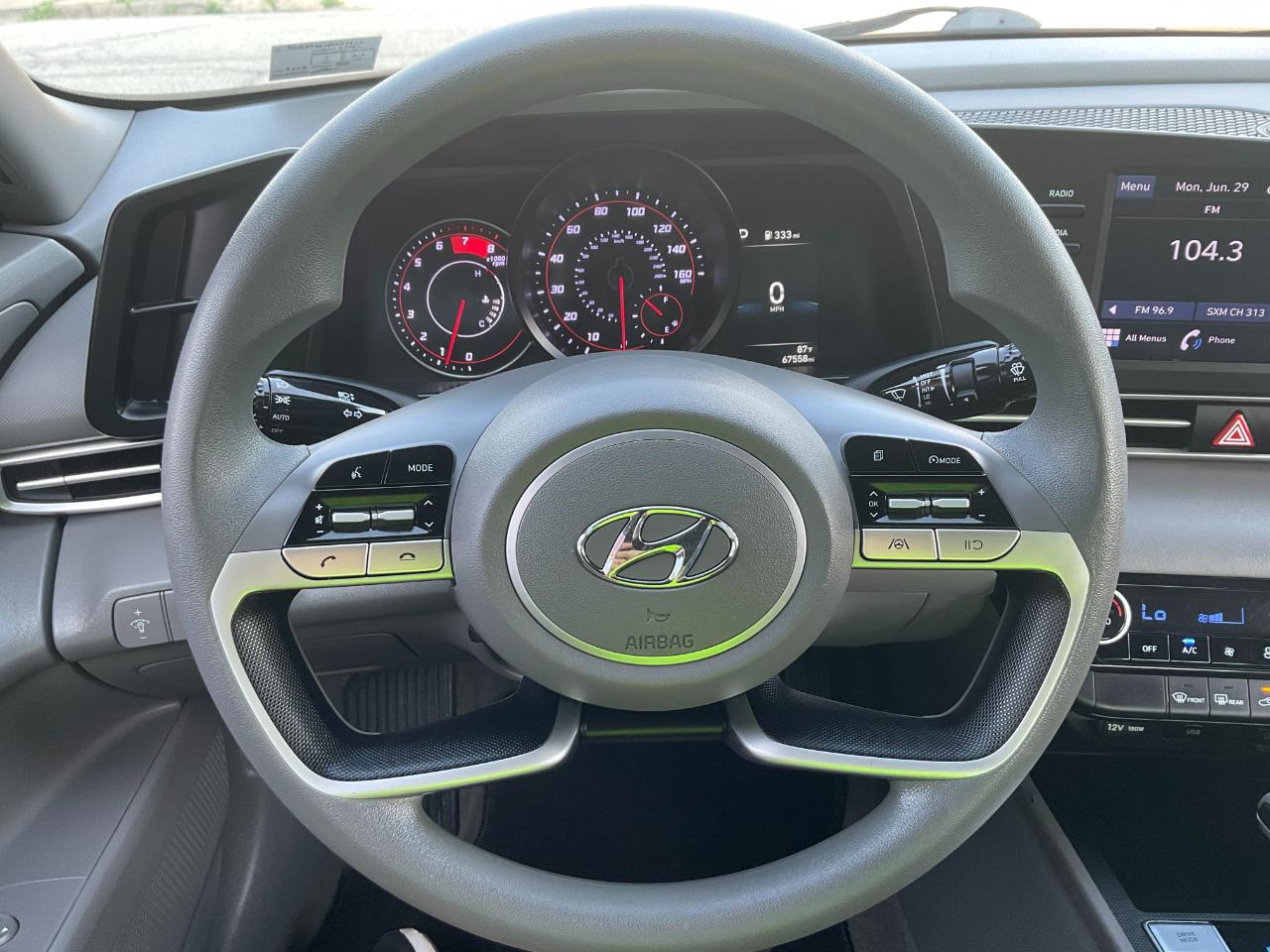 Hyundai Elantra SEL 2022