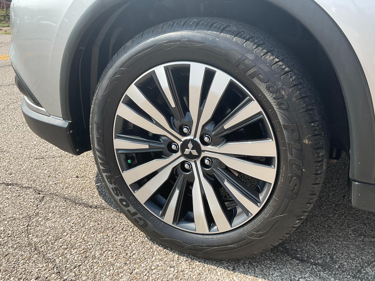 Mitsubishi Outlander SEL AWD 2019