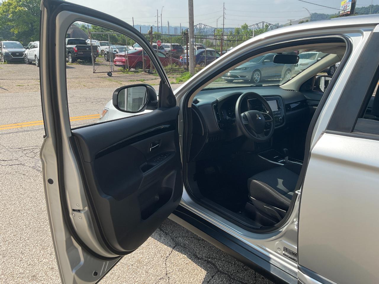 Mitsubishi Outlander SEL AWD 2019
