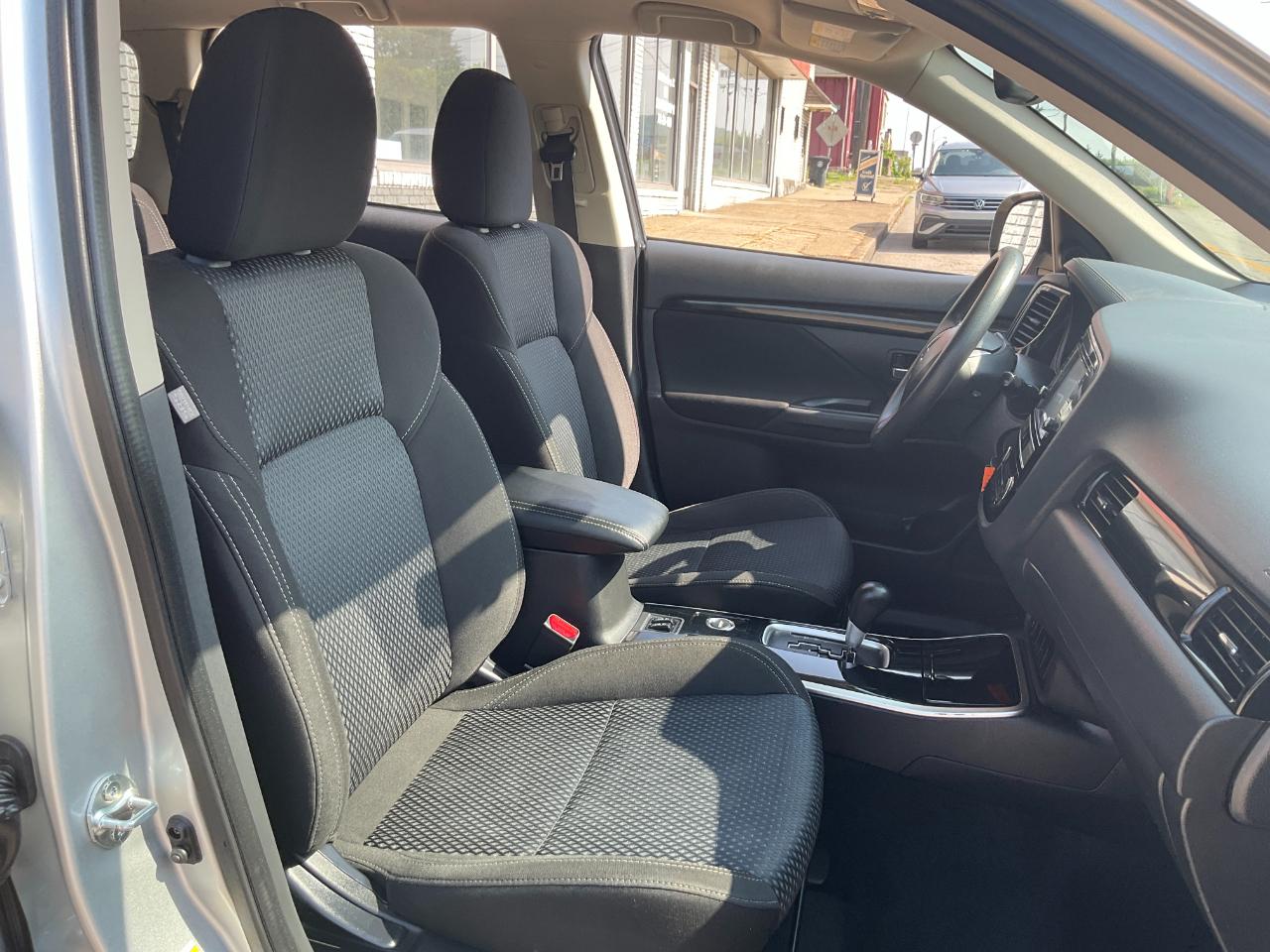 Mitsubishi Outlander SEL AWD 2019