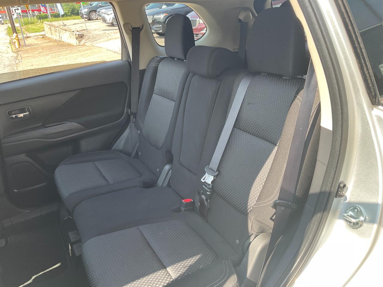 Mitsubishi Outlander SEL AWD 2019