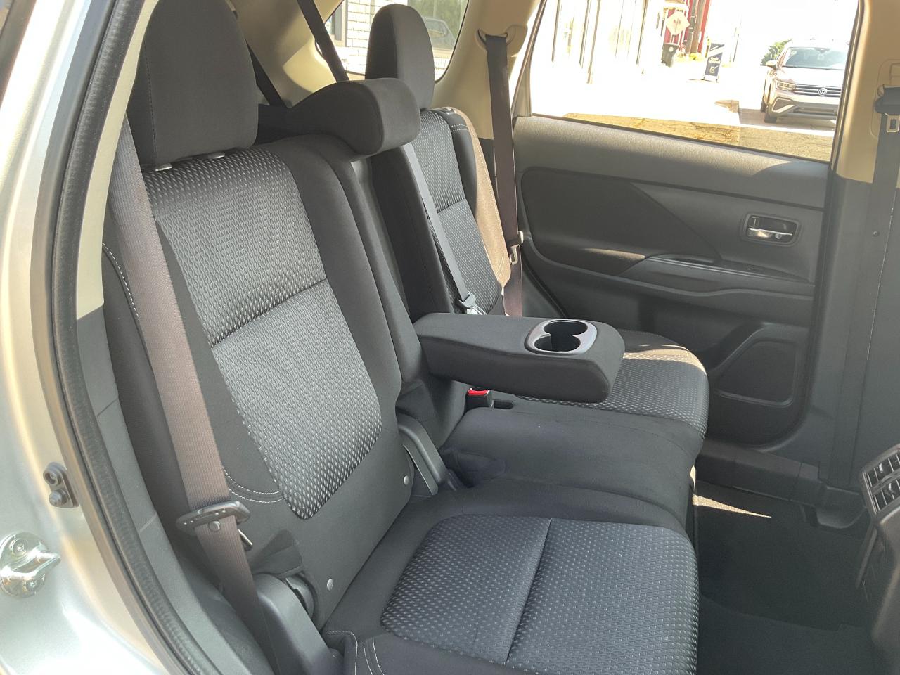 Mitsubishi Outlander SEL AWD 2019