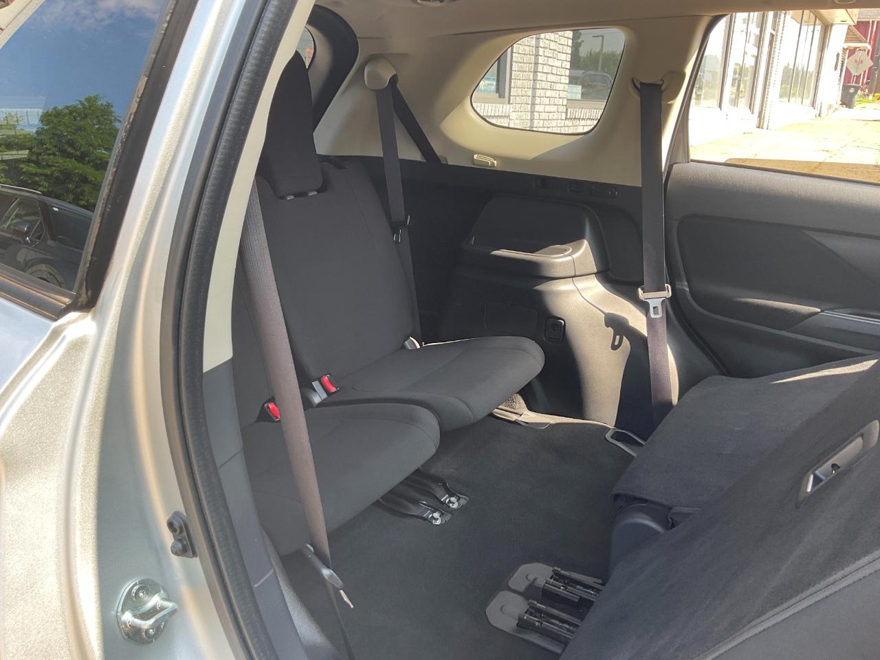Mitsubishi Outlander SEL AWD 2019