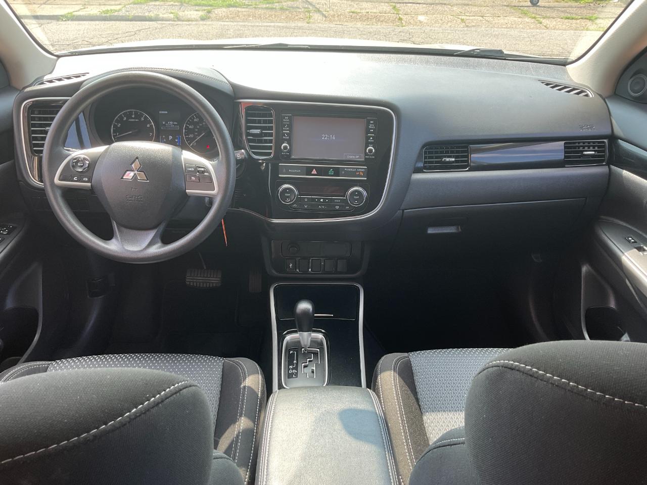 Mitsubishi Outlander SEL AWD 2019