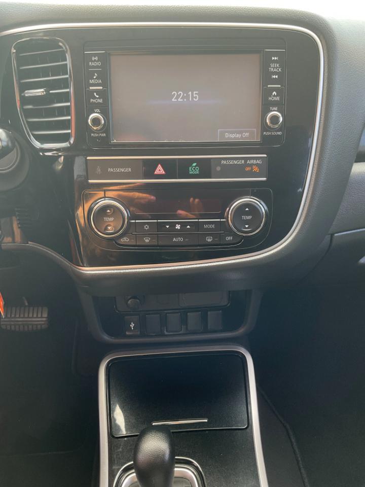 Mitsubishi Outlander SEL AWD 2019