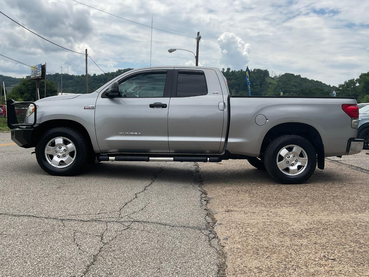 Toyota Tundra SR5 Double Cab 5.7L 4WD 2008