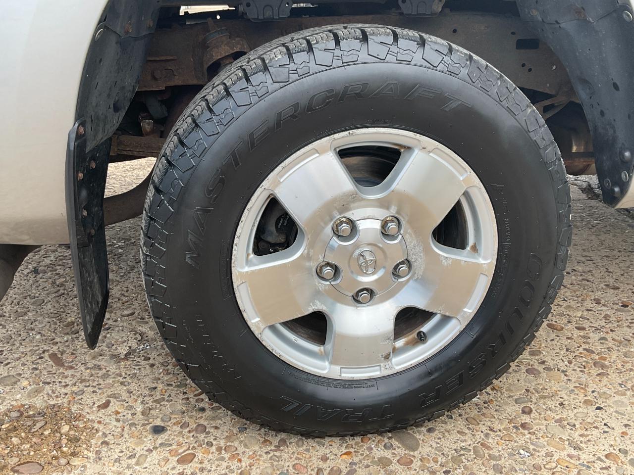 Toyota Tundra SR5 Double Cab 5.7L 4WD 2008