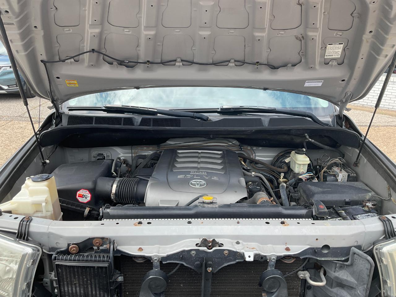 Toyota Tundra SR5 Double Cab 5.7L 4WD 2008