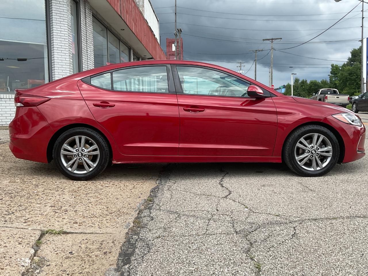 View vehicle photo 2