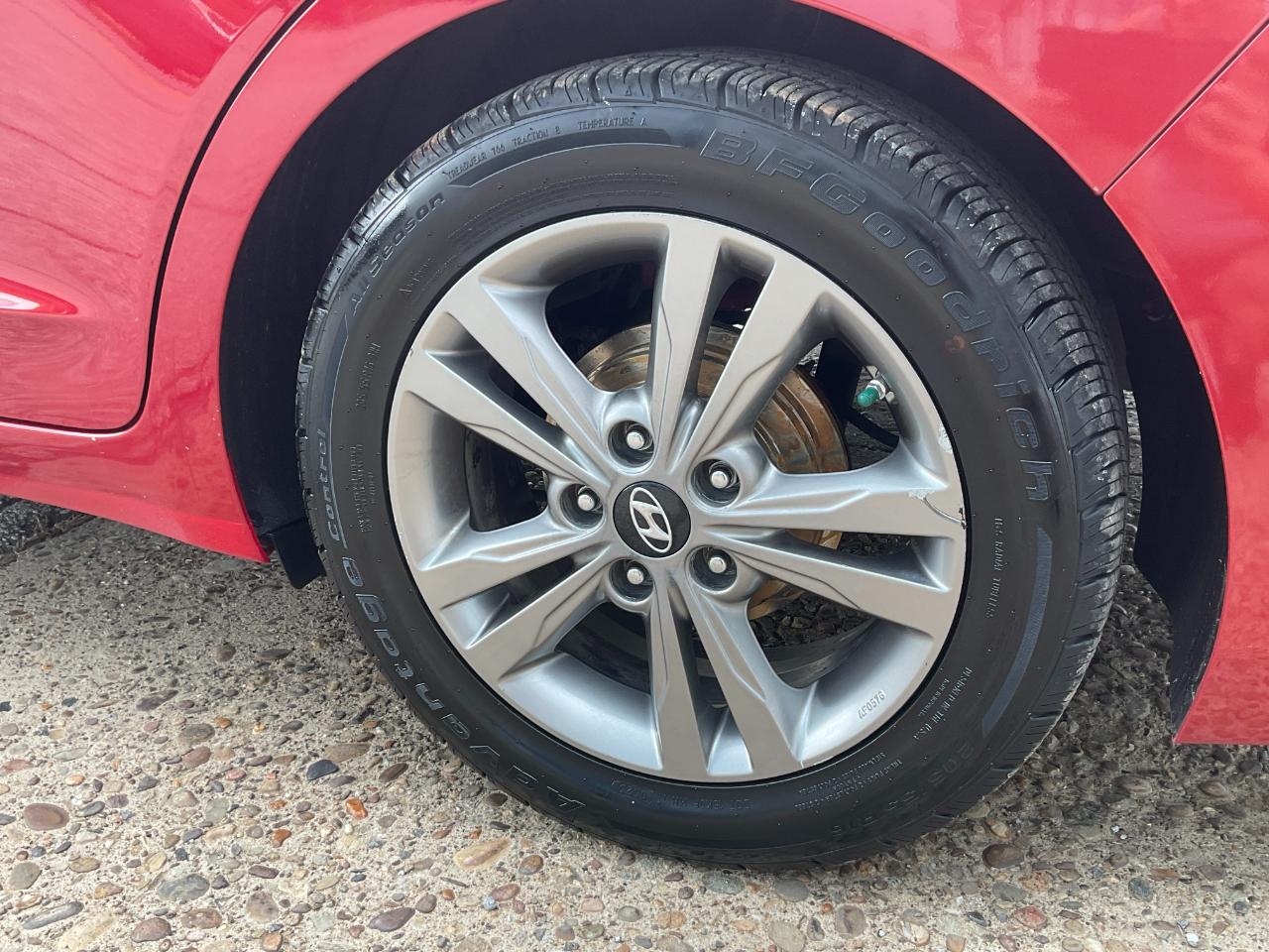 Hyundai Elantra Limited 2017