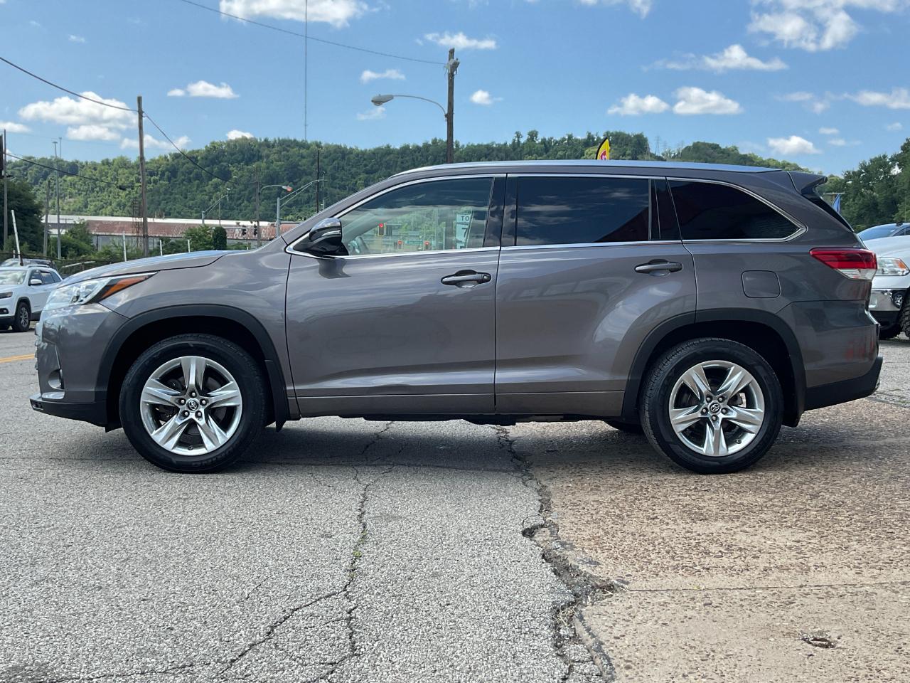 Toyota Highlander Limited AWD V6 2017