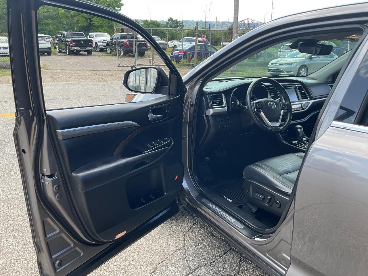 Toyota Highlander Limited AWD V6 2017