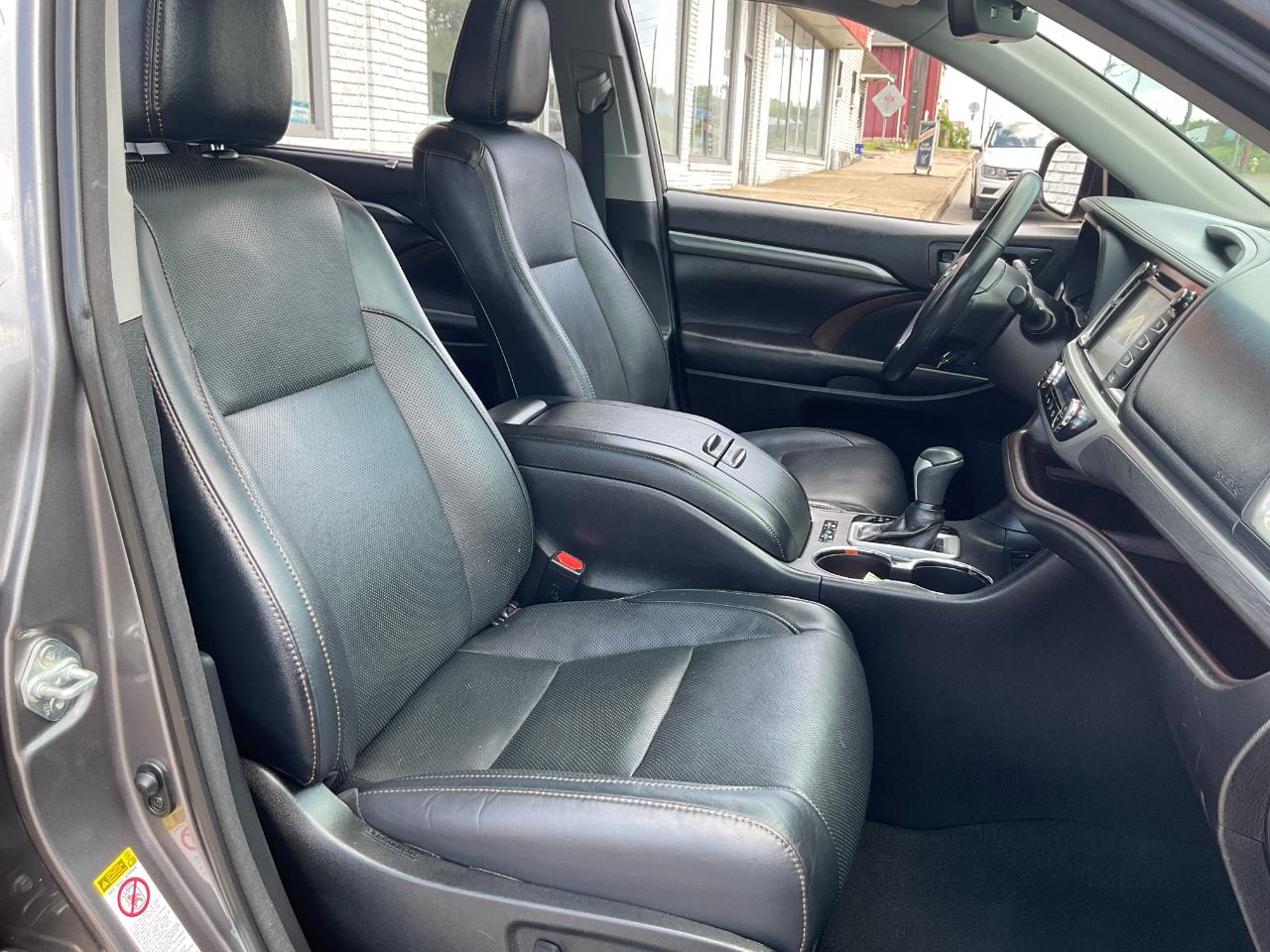 Toyota Highlander Limited AWD V6 2017