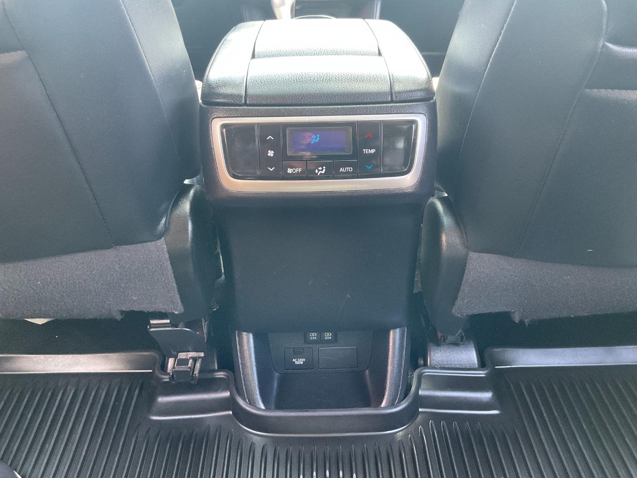 Toyota Highlander Limited AWD V6 2017