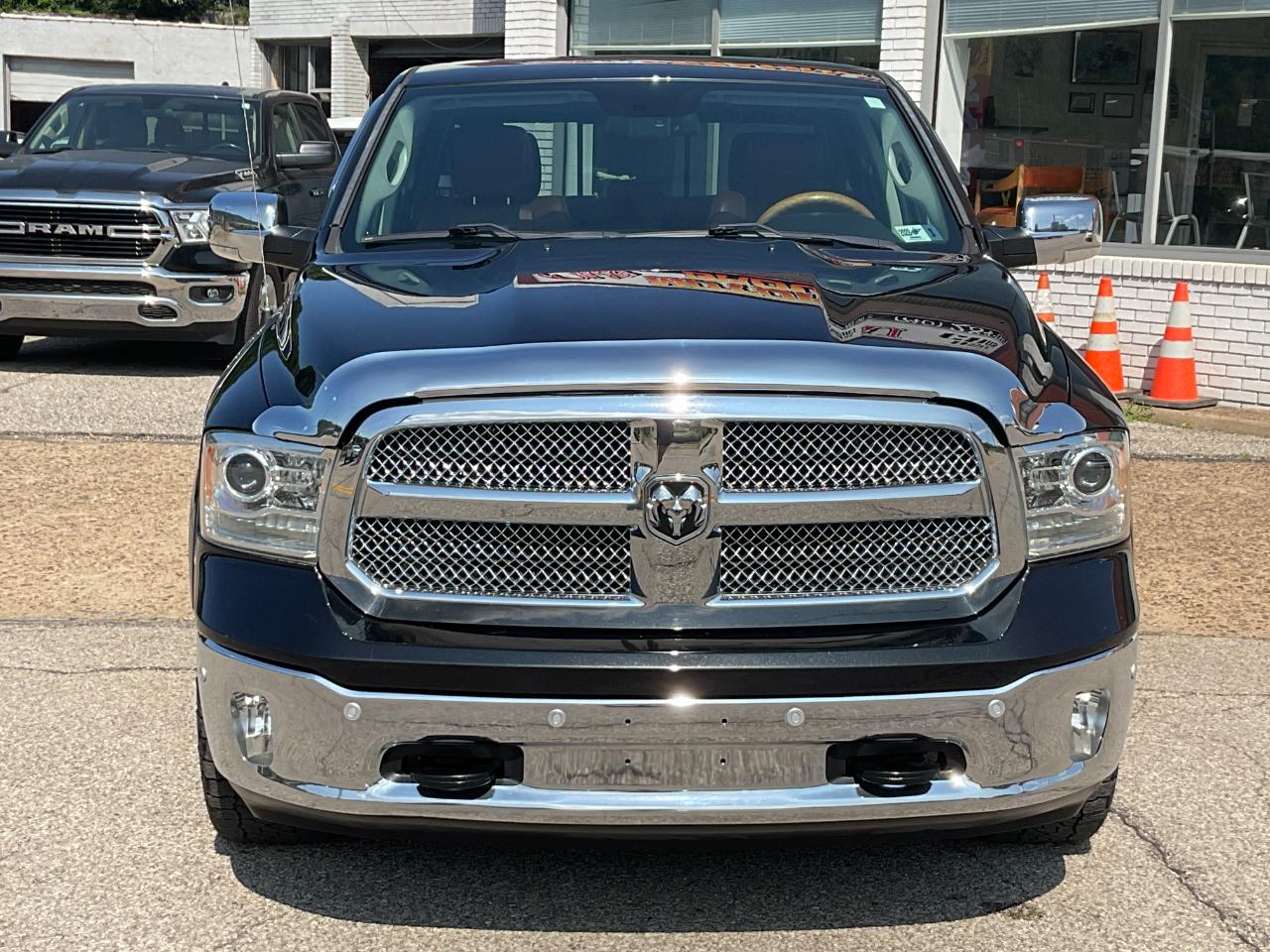 RAM 1500 Longhorn Crew Cab SWB 4WD 2016