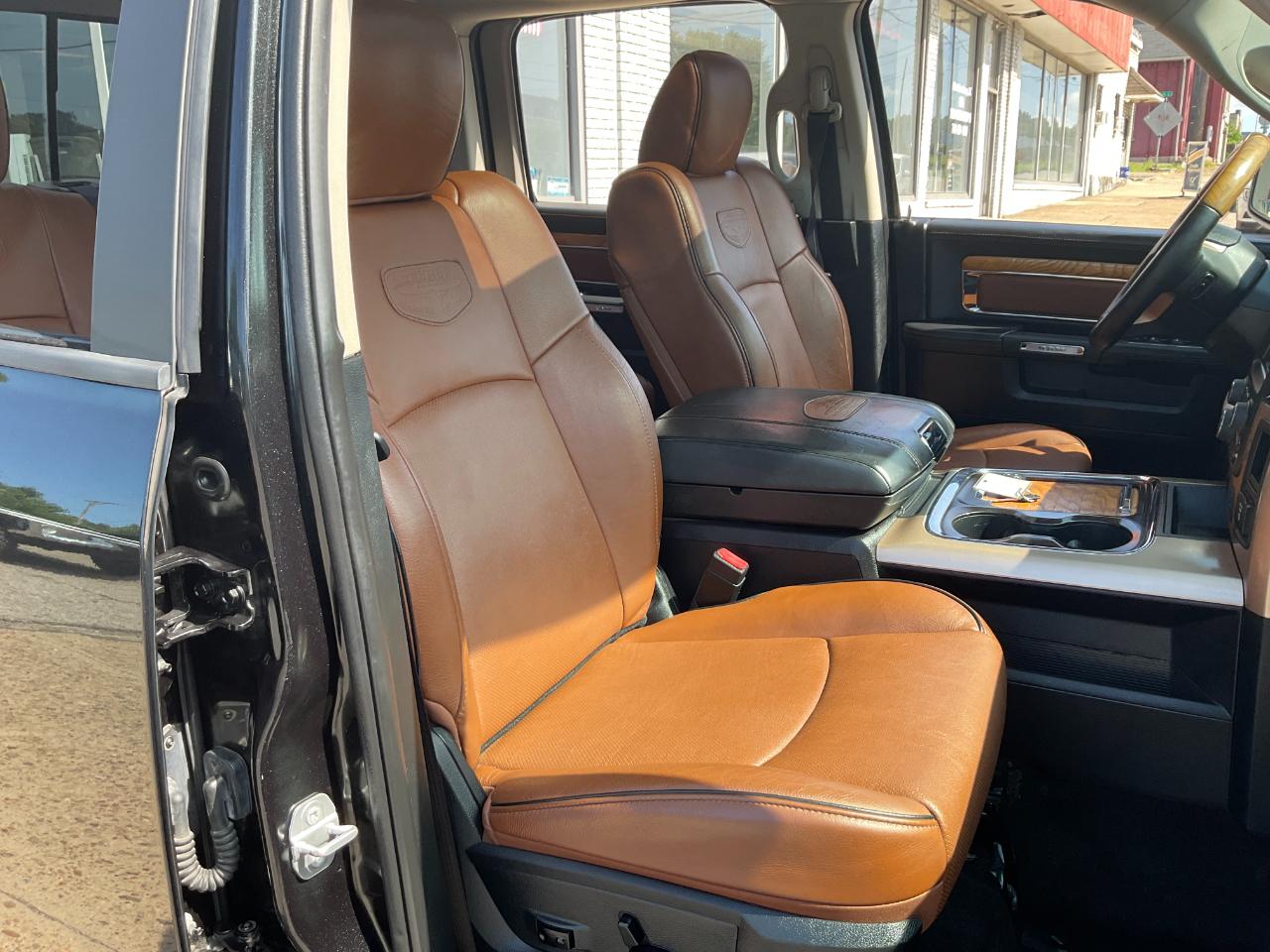RAM 1500 Longhorn Crew Cab SWB 4WD 2016