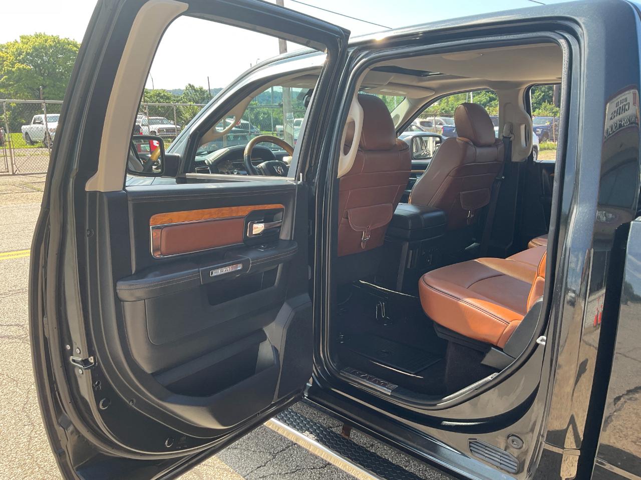 RAM 1500 Longhorn Crew Cab SWB 4WD 2016