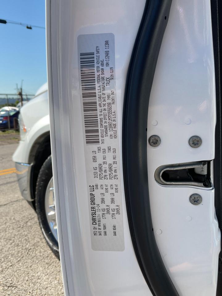 RAM 1500 Laramie Quad Cab 4WD 2015
