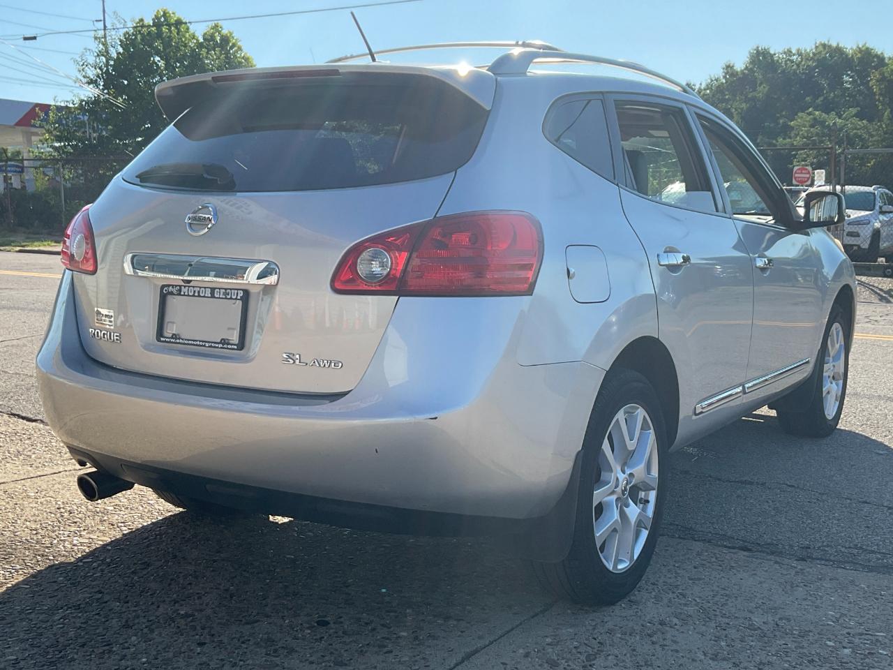 Nissan Rogue SL 4D SUV AWD 2011