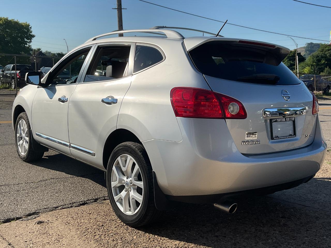 Nissan Rogue SL 4D SUV AWD 2011