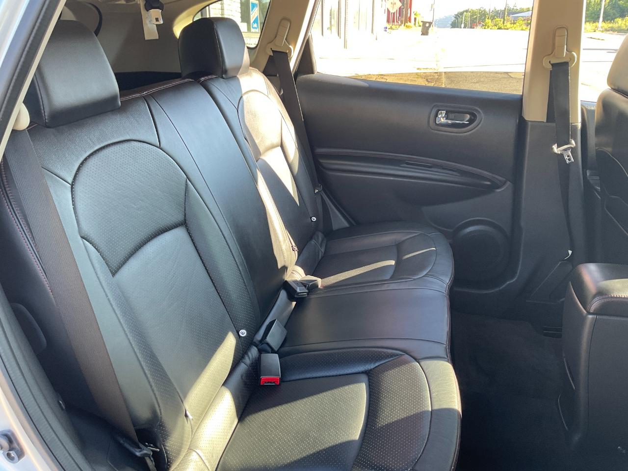 Nissan Rogue SL 4D SUV AWD 2011