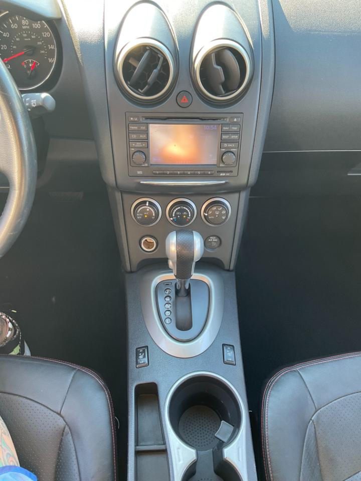 Nissan Rogue SL 4D SUV AWD 2011