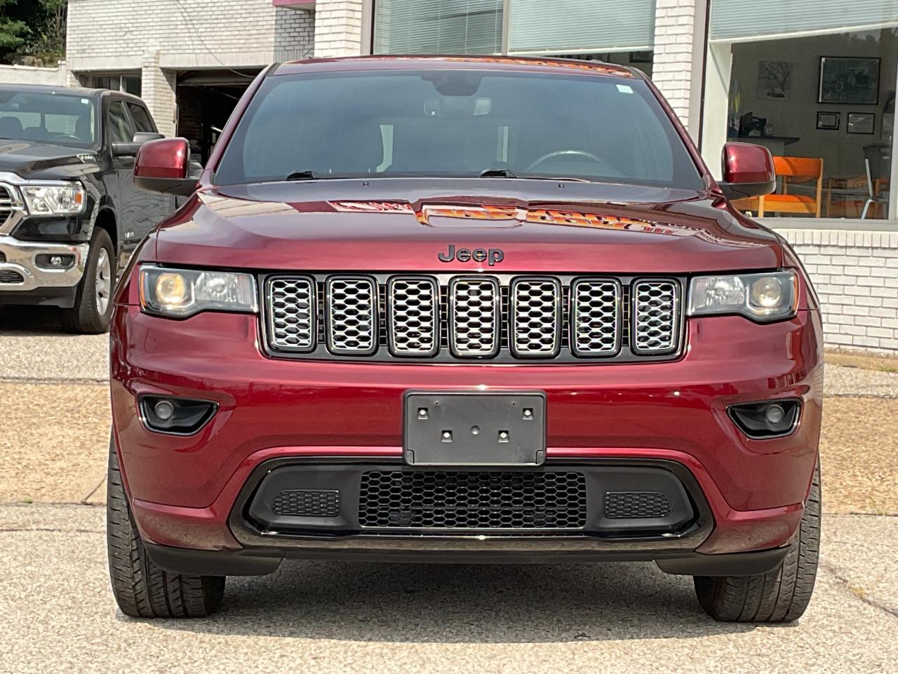 Jeep Grand Cherokee Laredo 4WD 2019
