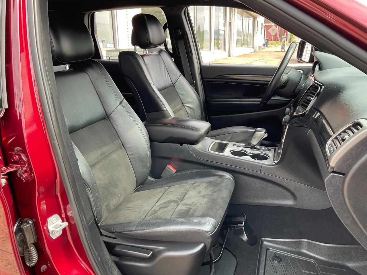 Jeep Grand Cherokee Laredo 4WD 2019